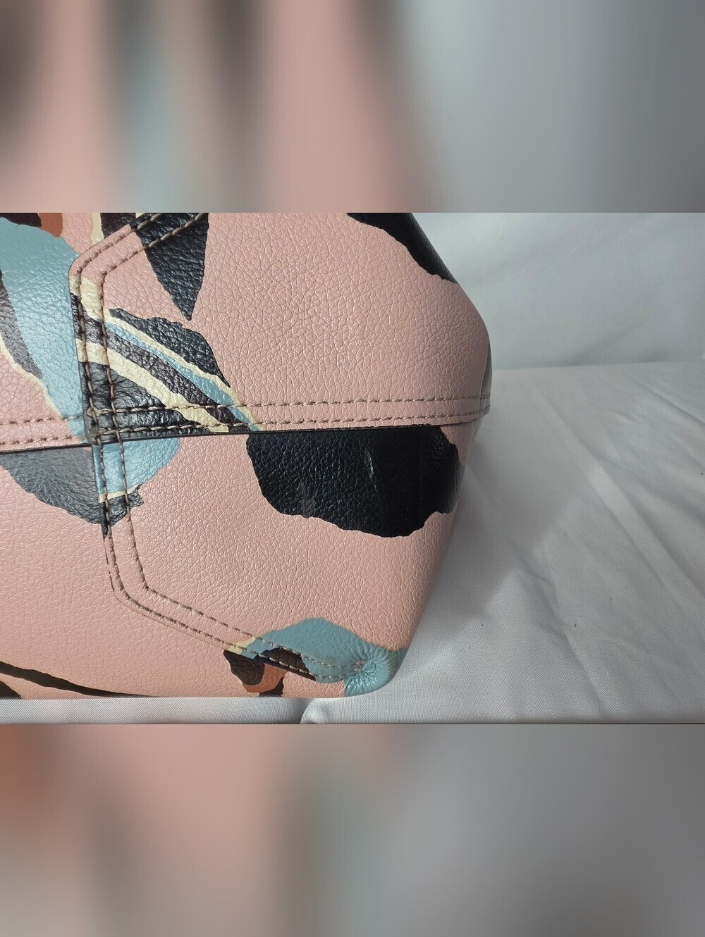 Kate Spade ♠️ 
ARCH PAPER ROSE REVERSIBLE TOTE - Picture 10 of 11